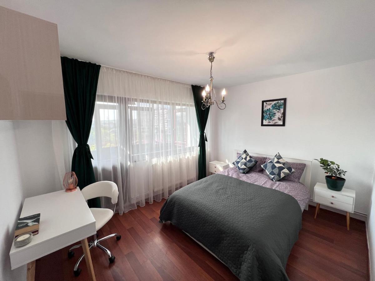 3 Rooms Apartment Palace View Ясси Екстер'єр фото